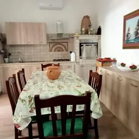 Appartement Piano Terra A 20 Passi Dal Mare